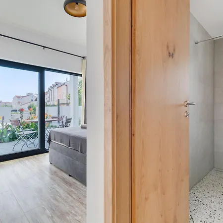 Klaudio By Interhome * Vodice